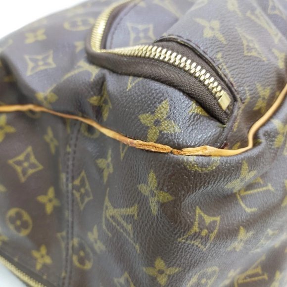 Louis Vuitton MM Evasion Travel Bag - Picture 6 of 16